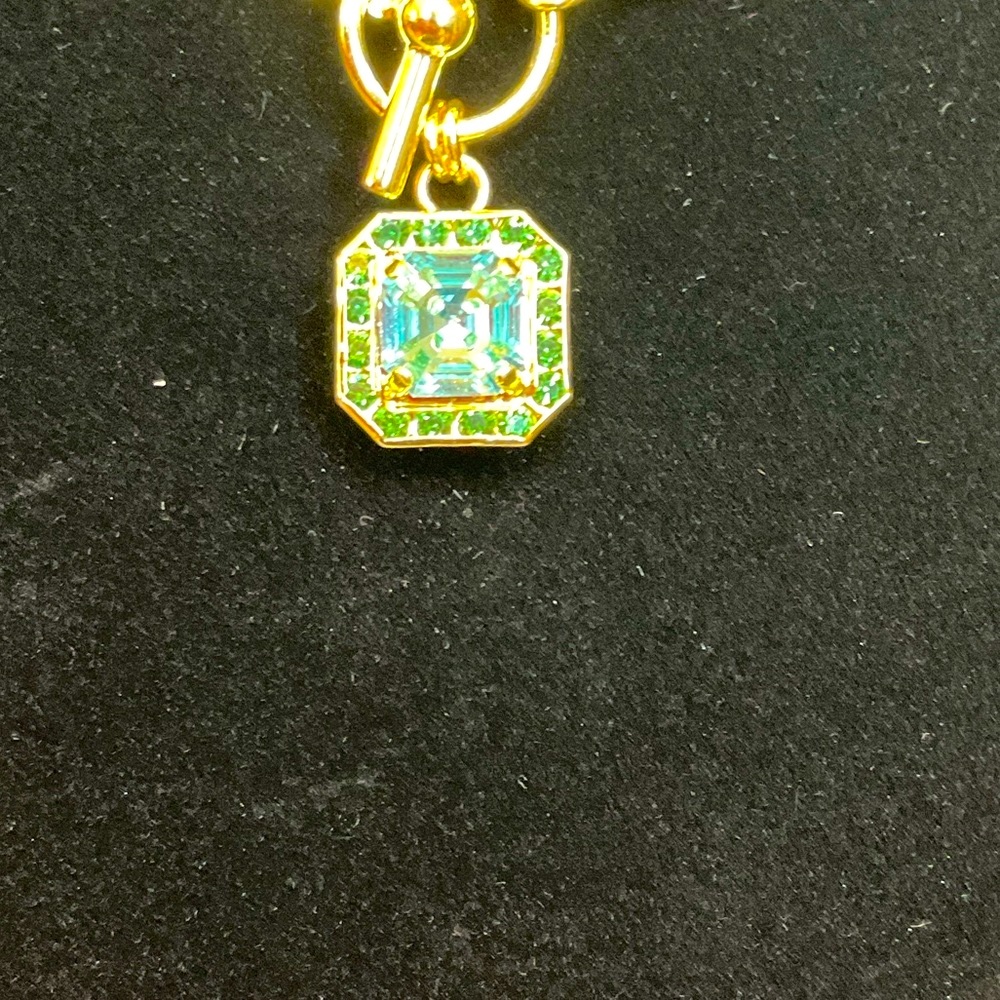 🎄Sale! Sorrelli Autumn Necklace with Green/Aqua crystals-bundle and save